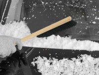 Schneebesen mit Holzgriff APA