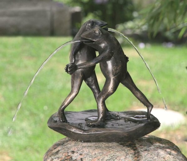 Wasserspeier Bronze "Tanzende Frösche" Bronzefigur 17 x 22,8 x 23,8cm